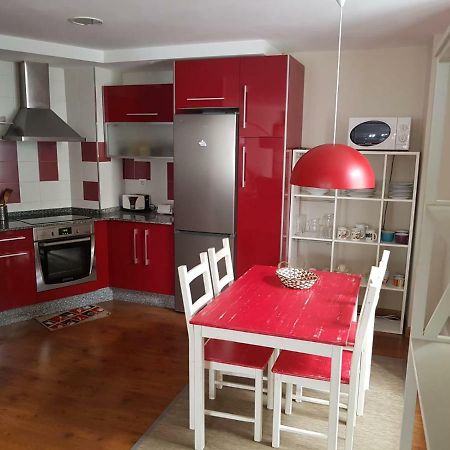 Apartamento Cine Colon Ribadeo Luaran gambar