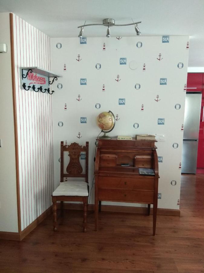 Apartamento Cine Colon Ribadeo Luaran gambar