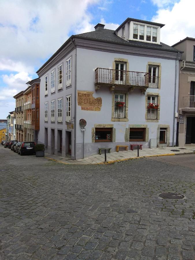Apartamento Cine Colon Ribadeo Luaran gambar